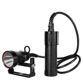 Divepro CL-8 Backmount 4200 Lumen Umbilical Torch with BM Cable