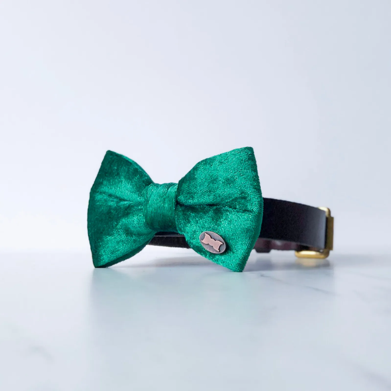 Gracious Green Velvet Dog Bow Tie