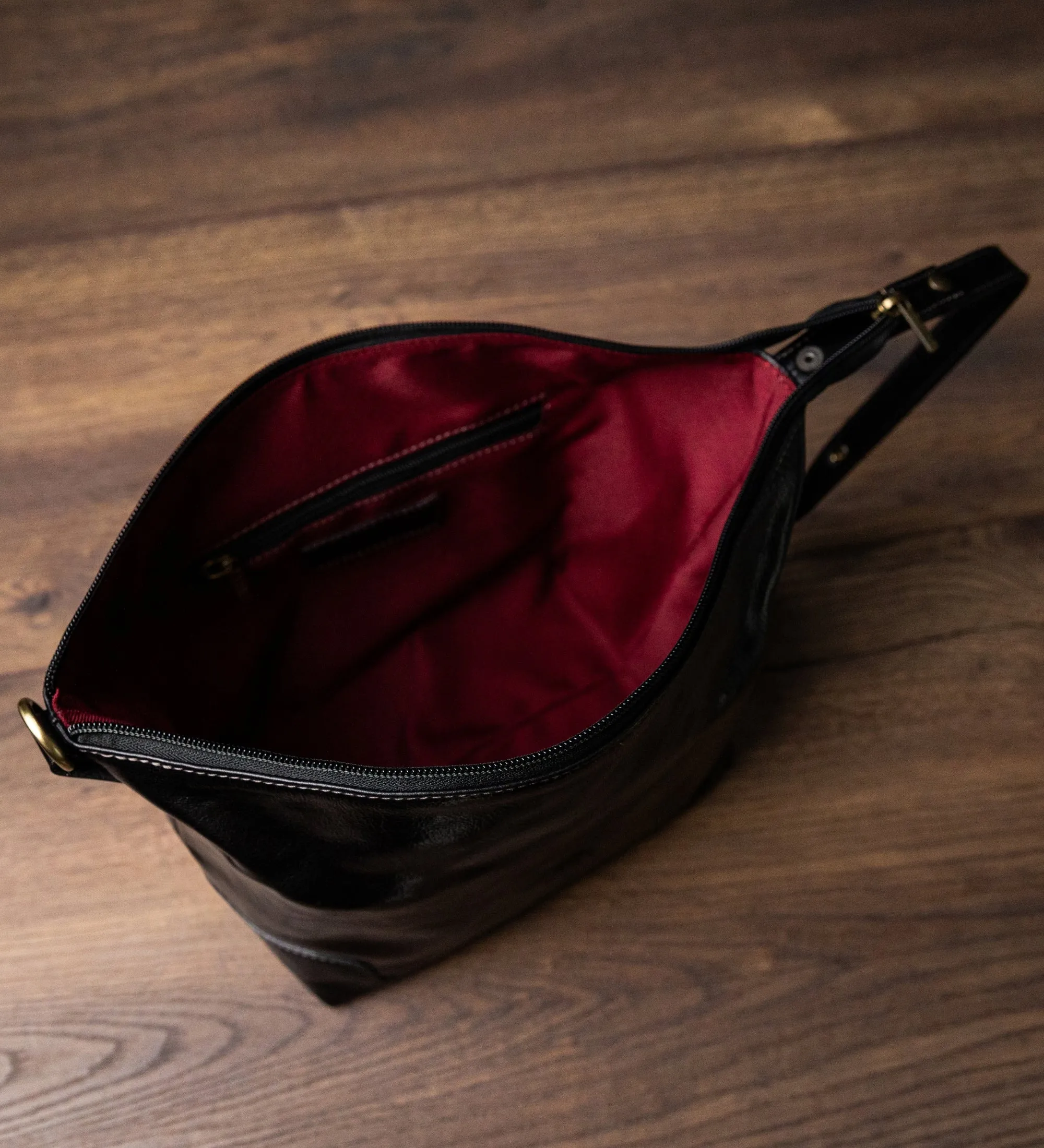 Leather Toiletry Bag for Women - Autumn Leaves