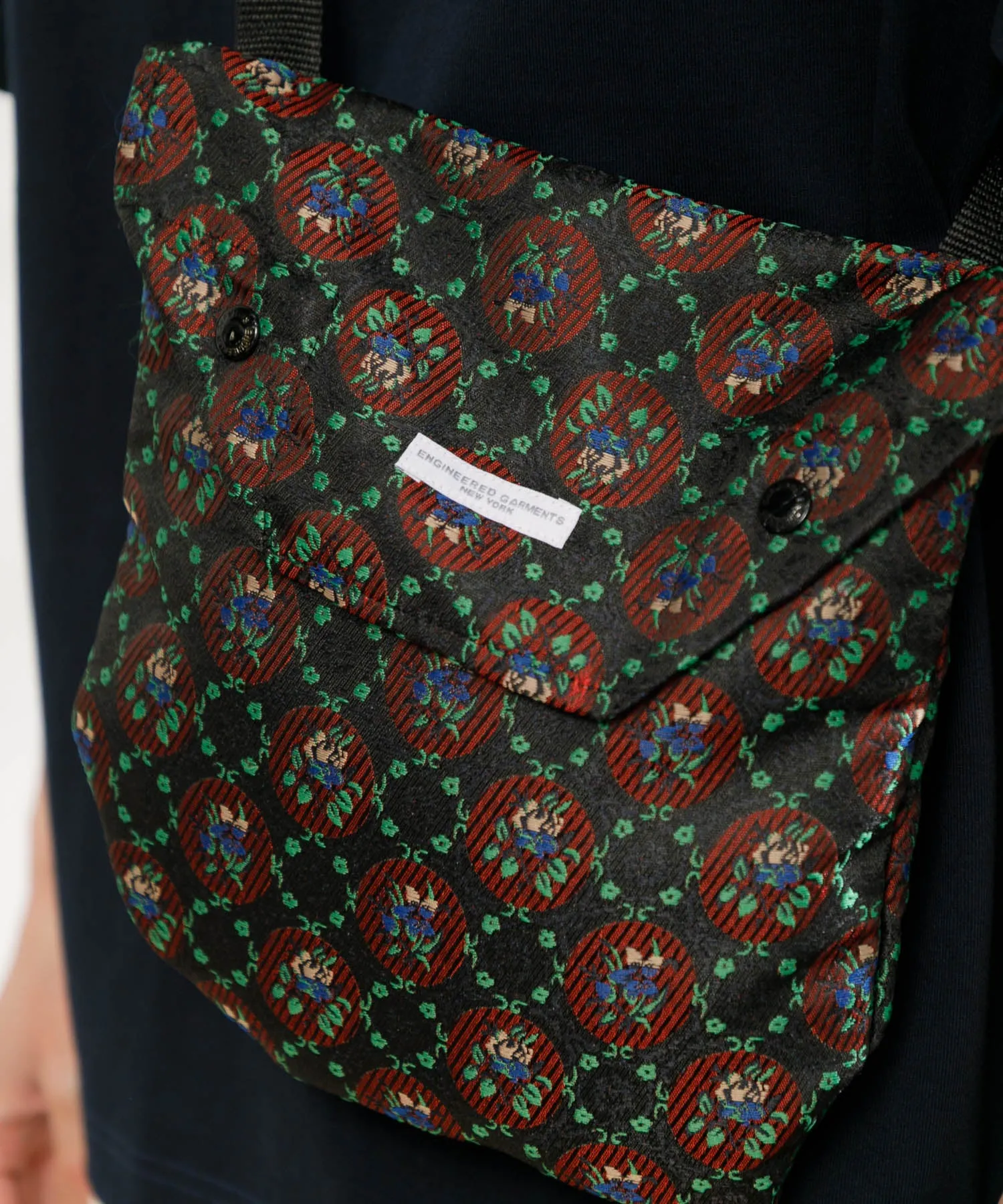 【MEN】ENGINEERED GARMENTS SHOULDER POUCH - POLYESTER FLORAL JACQUARD