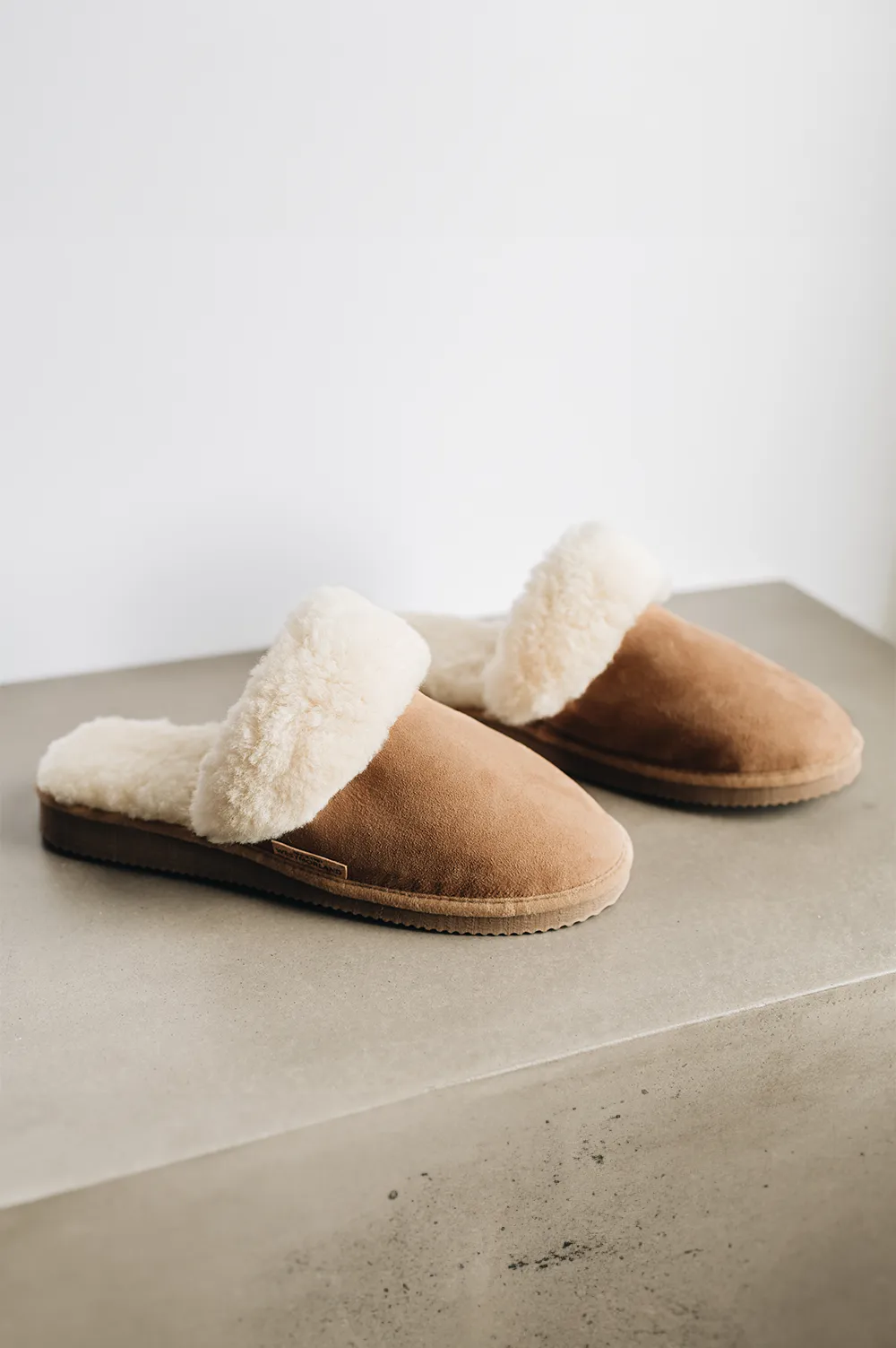 Men's Sheepskin Slip-on Slippers | WALTER