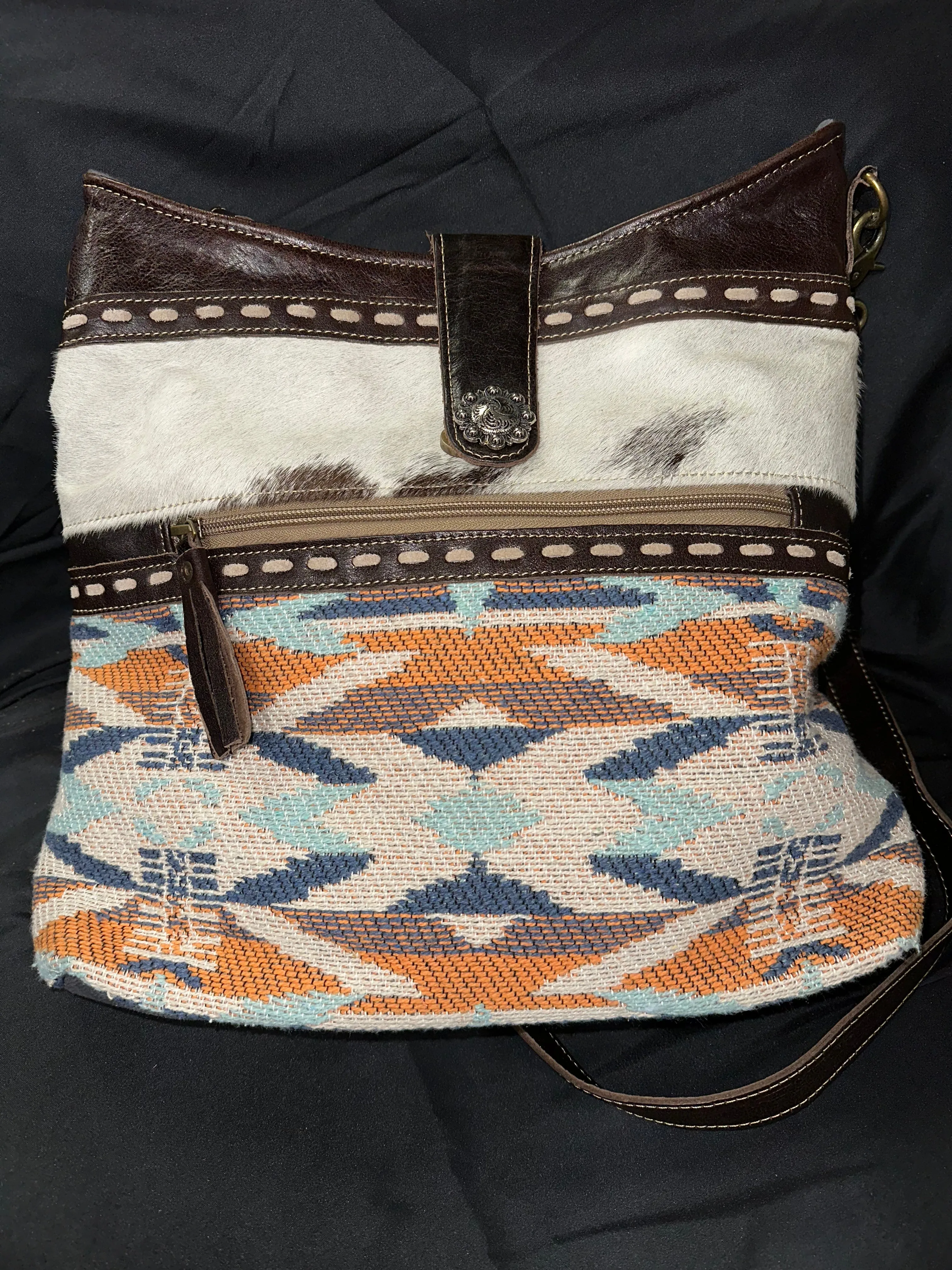 Myra Bag: "SUN SERAPE SHOULDER BAG"