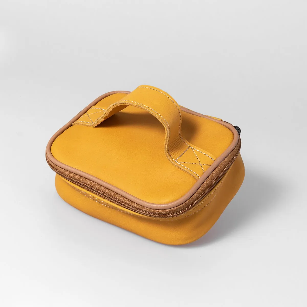 Thandana Leather Single Toiletry Case