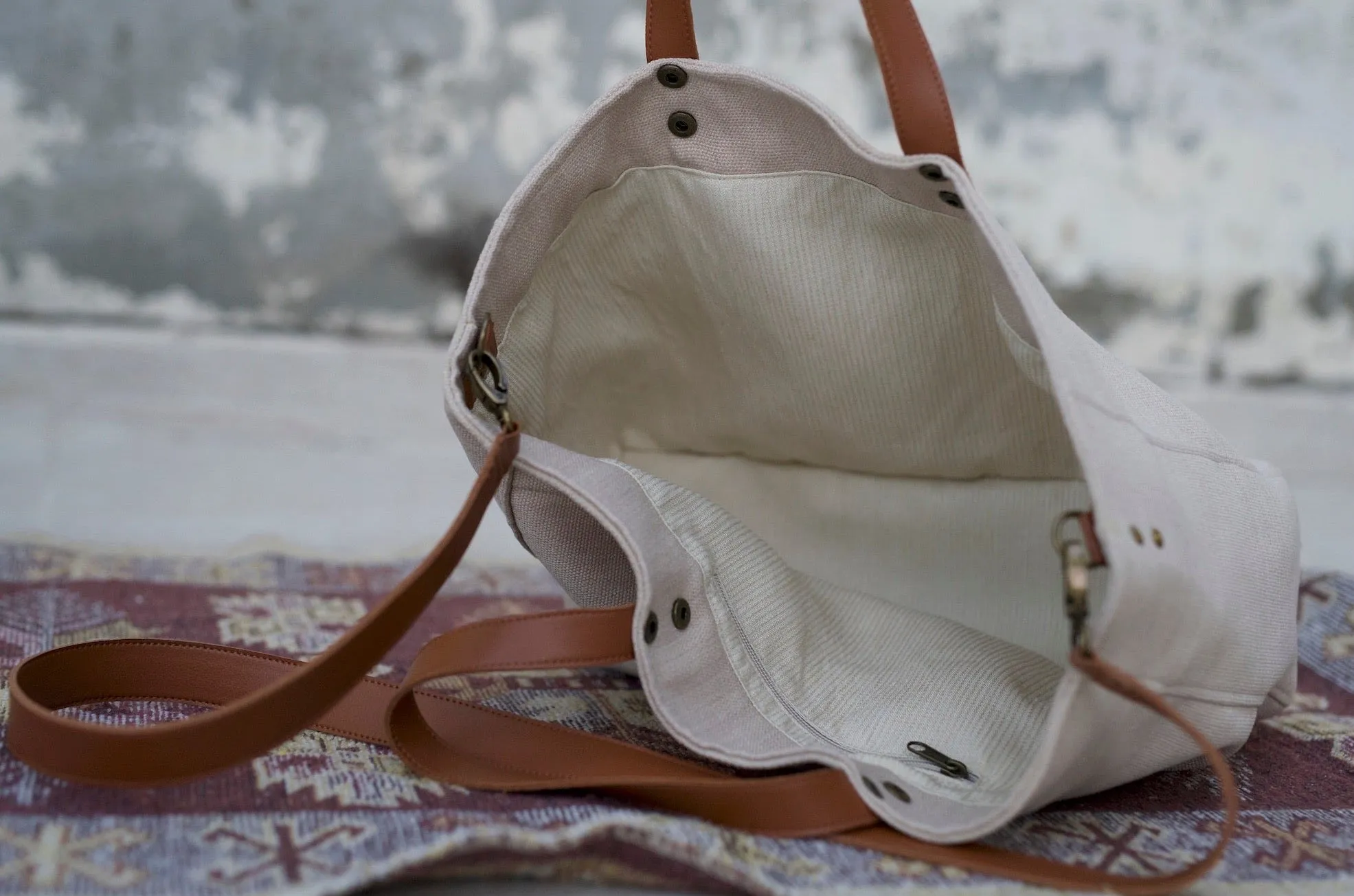 Walid Unisex Bag - Cream